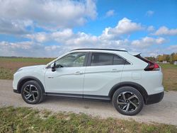Weiß Gebraucht 2021 Mitsubishi Eclipse Cross Intro Edition SUV | 19.900 € (Guter Preis)