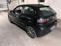 Schwarz Gebraucht 2007 Seat Ibiza Kleinwagen | 1.800 € (Fairer Preis)