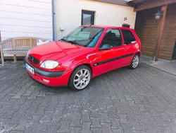 Rot Gebraucht 2002 Citroën Saxo Kleinwagen | 1.650 €