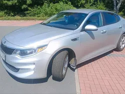 Silber Gebraucht 2016 Kia Optima 2 Limousine | 10.200 €