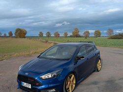 Blau Gebraucht 2016 Ford Focus ST Limousine | 19.998 € (Teuer)