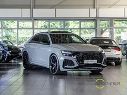 Grau Gebraucht 2023 Audi RS Q8 Sport SUV | 114.990 € (Guter Preis)