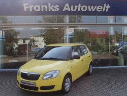 Gelb Gebraucht 2008 Skoda Fabia Limousine | 1.990 € (Superpreis)