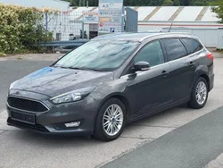 Grau Gebraucht 2018 Ford Focus Limousine | 7.290 € (Fairer Preis)