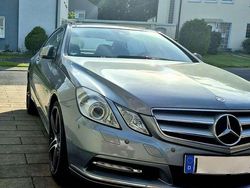 Andere farben Gebraucht 2011 Mercedes E250 Elegance Coupé | 10.200 € (Fairer Preis)