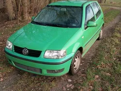Grün Gebraucht 2000 VW Polo Kleinwagen | 950 € (Fairer Preis)