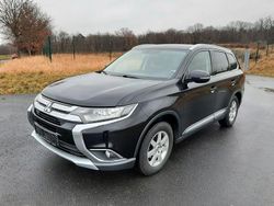 Schwarz Gebraucht 2015 Mitsubishi Outlander Plus SUV | 10.390 € (Fairer Preis)