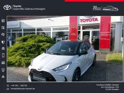 Grey / dach mica Gebraucht 2022 Toyota Yaris Hybrid Sport Kleinwagen | 21.990 € (Fairer Preis)