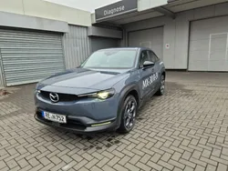 Grau Gebraucht 2024 Mazda MX30 Exclusive-Line SUV | 26.000 € (Superpreis)