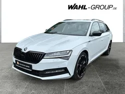 Weiß Gebraucht 2023 Skoda Superb SportLine Kombi | 36.980 € (Guter Preis)