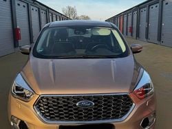 Beige Gebraucht 2017 Ford Kuga Vignale SUV | 14.200 € (Guter Preis)