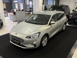 Silber Gebraucht 2021 Ford Focus Kombi | 15.900 € (Guter Preis)