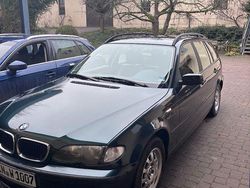 Grün Gebraucht 2003 BMW 318 Kombi | 2.500 € (Guter Preis)