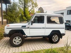 Weiß Gebraucht 1991 Mercedes 250 SUV | 38.500 €