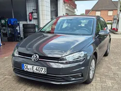 Grau Gebraucht 2018 VW Golf VII Trendline Limousine | 13.950 € (Guter Preis)