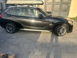 Schwarz Gebraucht 2010 BMW X1 SUV | 7.700 €