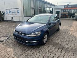 Blau Gebraucht 2017 VW Golf VII Comfortline Limousine | 10.390 € (Fairer Preis)