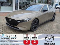 Grün Neu 2025 Mazda 3 Nagisa Limousine | 27.890 €