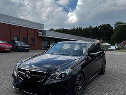 Schwarz Gebraucht 2015 Mercedes E220 AMG Limousine | 14.500 € (Teuer)