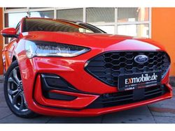 Rot Gebraucht 2023 Ford Focus ST-Line X Kombi | 19.999 € (Fairer Preis)