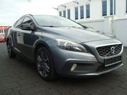 Grau Gebraucht 2014 Volvo V40 CC Summum Kombi | 7.600 € (Etwas zu teuer)