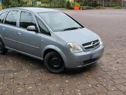 Silber Gebraucht 2004 Opel Meriva S Van / Kleinbus | 1.200 € (Superpreis)