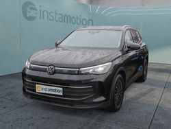 Schwarz Gebraucht 2024 VW Tiguan Life SUV | 37.530 € (Teuer)