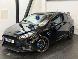 Schwarz Gebraucht 2017 Ford Focus RS Limousine | 26.999 €