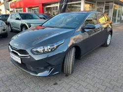 (h8g) dark penta metal m Neu 2025 Kia Ceed Limousine | 22.690 € (Guter Preis)