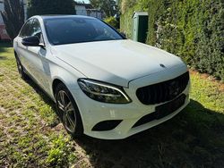 Weiß Gebraucht 2019 Mercedes C180 Limousine | 21.490 € (Guter Preis)