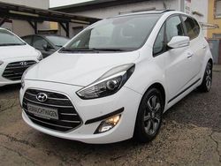 Weiß Gebraucht 2017 Hyundai ix20 Space Plus Kleinwagen | 14.998 € (Fairer Preis)