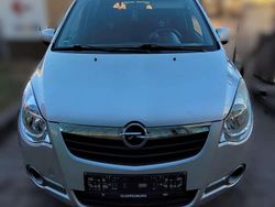 Silber Gebraucht 2010 Opel Agila Edition Kleinwagen | 3.749 € (Teuer)