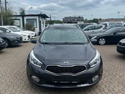 Grau Gebraucht 2014 Kia Ceed Sportswagon Spirit Kombi | 8.999 € (Fairer Preis)