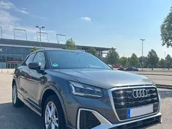 Grau Gebraucht 2024 Audi Q2 S-Line SUV | 31.800 € (Fairer Preis)