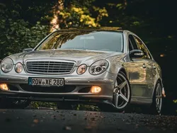 Silber Gebraucht 2005 Mercedes E280 Elegance Limousine | 6.750 € (Fairer Preis)