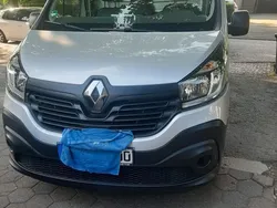 Grau Gebraucht 2017 Renault Trafic Van | 12.897 € (Guter Preis)