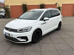 Weiß Gebraucht 2017 VW Touran Highline Van / Kleinbus | 24.700 € (Teuer)