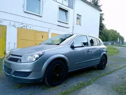 Silber Gebraucht 2004 Opel Astra Limousine | 2.300 € (Fairer Preis)