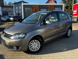 Braun Gebraucht 2009 VW Golf Plus Cross Highline Van / Kleinbus | 5.990 € (Etwas zu teuer)