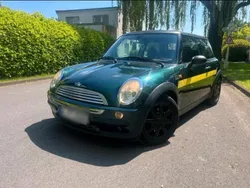 Grün Gebraucht 2003 Mini Cooper Kleinwagen | 1.000 € (Guter Preis)