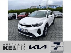 Schneeweiß Gebraucht 2024 Kia Stonic Vision SUV | 16.990 € (Fairer Preis)