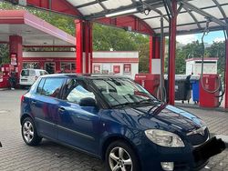 Blau Gebraucht 2009 Skoda Fabia Kleinwagen | 3.000 € (Fairer Preis)