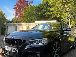 Schwarz Gebraucht 2012 BMW 330 Limousine | 19.500 €