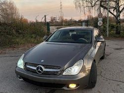 Grau Gebraucht 2005 Mercedes CLS350 Coupé | 6.299 € (Fairer Preis)