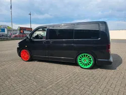 Schwarz Gebraucht 2011 VW T5 Van | 17.900 € (Fairer Preis)