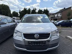 Silber Gebraucht 2009 VW Touran United Van / Kleinbus | 4.999 € (Fairer Preis)