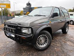 Grau Gebraucht 1989 Nissan Terrano Prestige SUV | 9.999 €