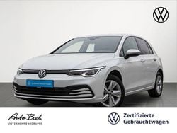 Oryxweiß perlmutteffekt Gebraucht 2023 VW Golf VIII Life Limousine | 21.440 € (Guter Preis)