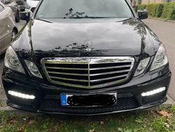 Schwarz Gebraucht 2011 Mercedes E350 Avantgarde Limousine | 15.699 € (Etwas zu teuer)