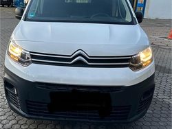 Weiß Gebraucht 2022 Citroën Berlingo Van / Kleinbus | 8.900 € (Teuer)